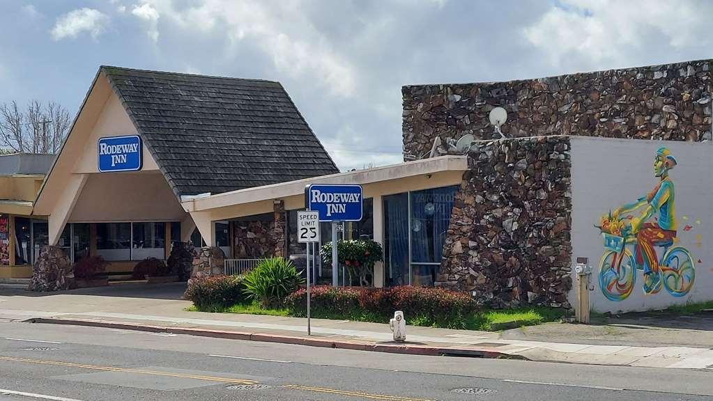 Rodeway Inn Alameda-Oakland Exterior photo